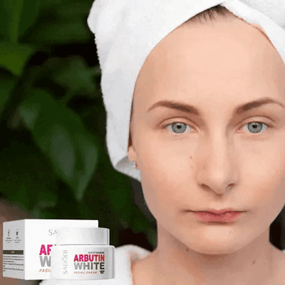 🔥 OFERTA EXCLUSIVA POR TIEMPO LIMITADO 🔥 Compra 1 y LLévate 3 unidades ARBUTIN WHITE Crema Aclarante 🎁 + ELIXIR Anti-Edad GRATIS